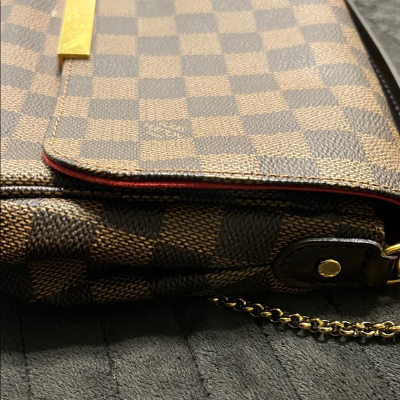 Luis Vuitton Damier Ebene Favorite MM👜⭐️ - Picture 7 of 11
